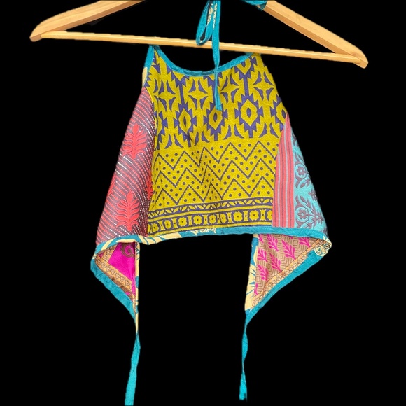 Reversible Multi-Pattern Halter Crop Top - Picture 3 of 4